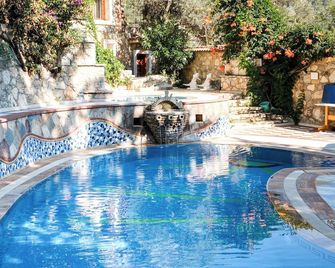 Villa Symbola - Ölüdeniz - Pool
