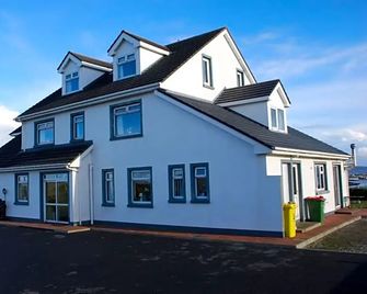 Kemar House Post Code F26rr28 - Belmullet - Edificio