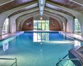 The Pitlochry Hydro Hotel - פיטלורכי - בריכה