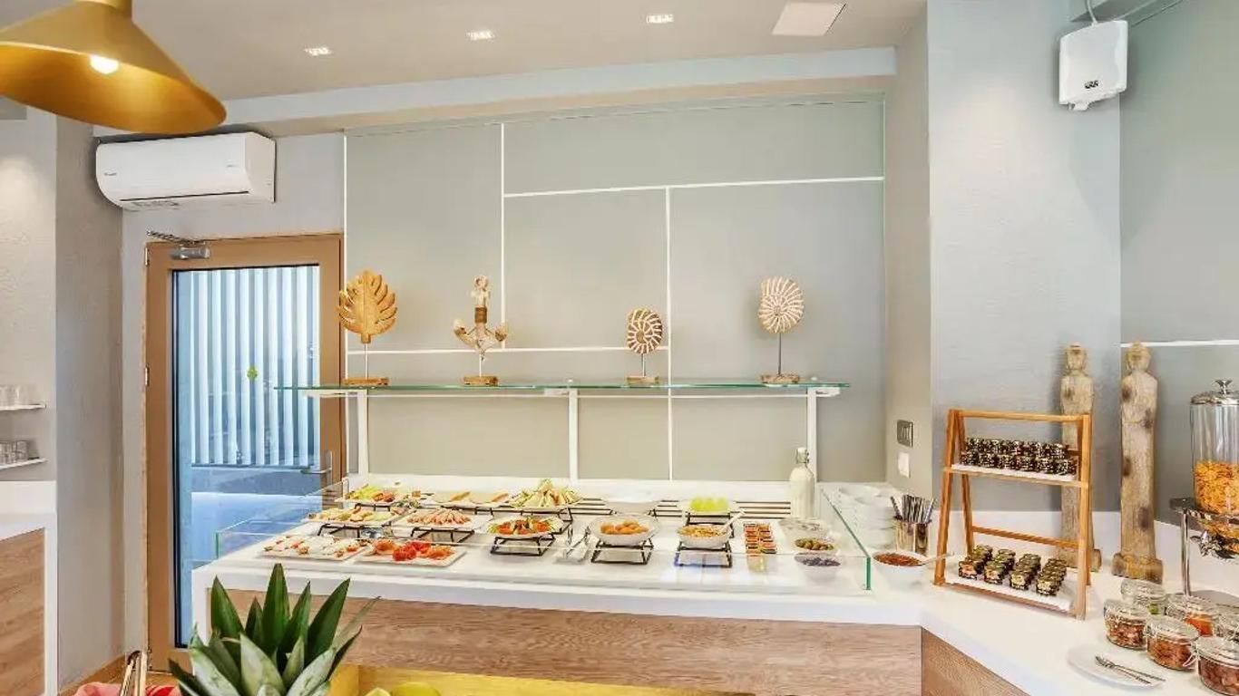 Pefki Deluxe Residences