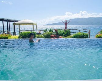 Paradiso Rito - Mabini - Bazén