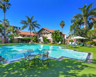 Mercure Nelspruit Hotel - Nelspruit - Svømmebasseng