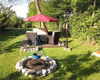 Tiny house with a big heart - Postojna - Binnenhof