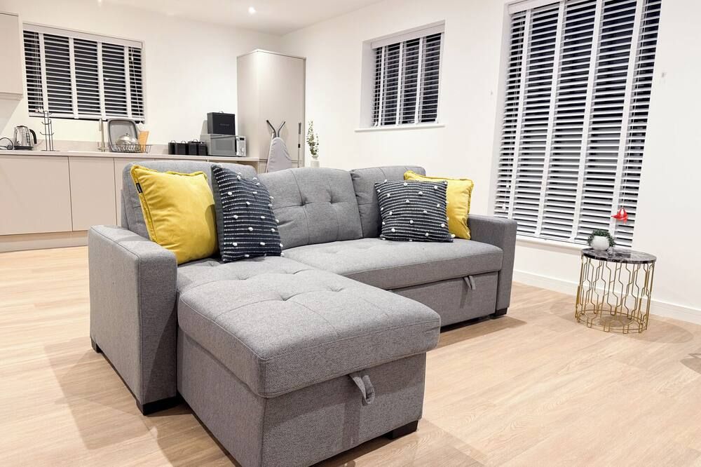 The Old Bank Apartments - Free Parking & Wifi - Contractor Friendly - St. Neots - Wohnzimmer