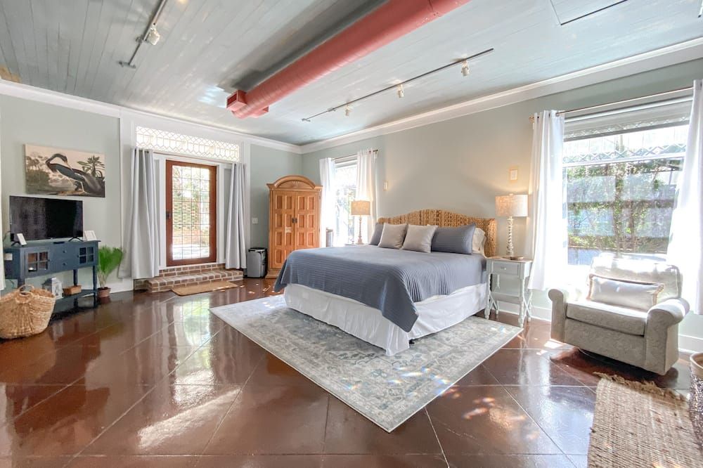 Historic Carriage House in Charming Apalachicola - Apalachicola - Slaapkamer