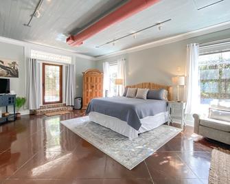 Historic Carriage House in Charming Apalachicola - Apalachicola - Ložnice