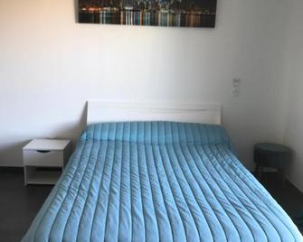 charmant studio dans résidence neuve et calme - Corte - Slaapkamer