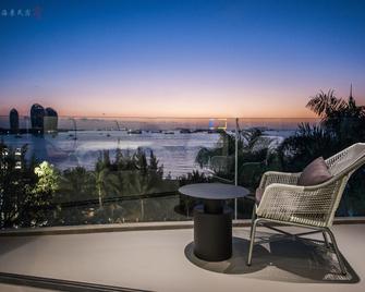 Linshuifeng Art Hostel - Sanya - Balcón