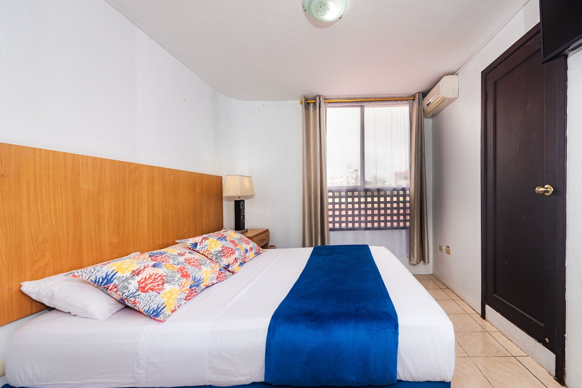 Hostal North Seymour - פוארטו איורה