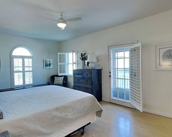 Seaside Bungalow - St. Augustine - Habitación