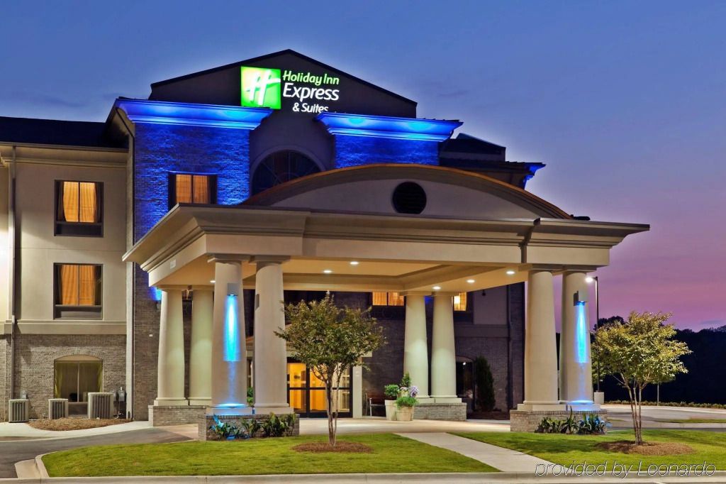 Holiday Inn Express & Suites Opelika Auburn By IHG - Opelika - Bygning