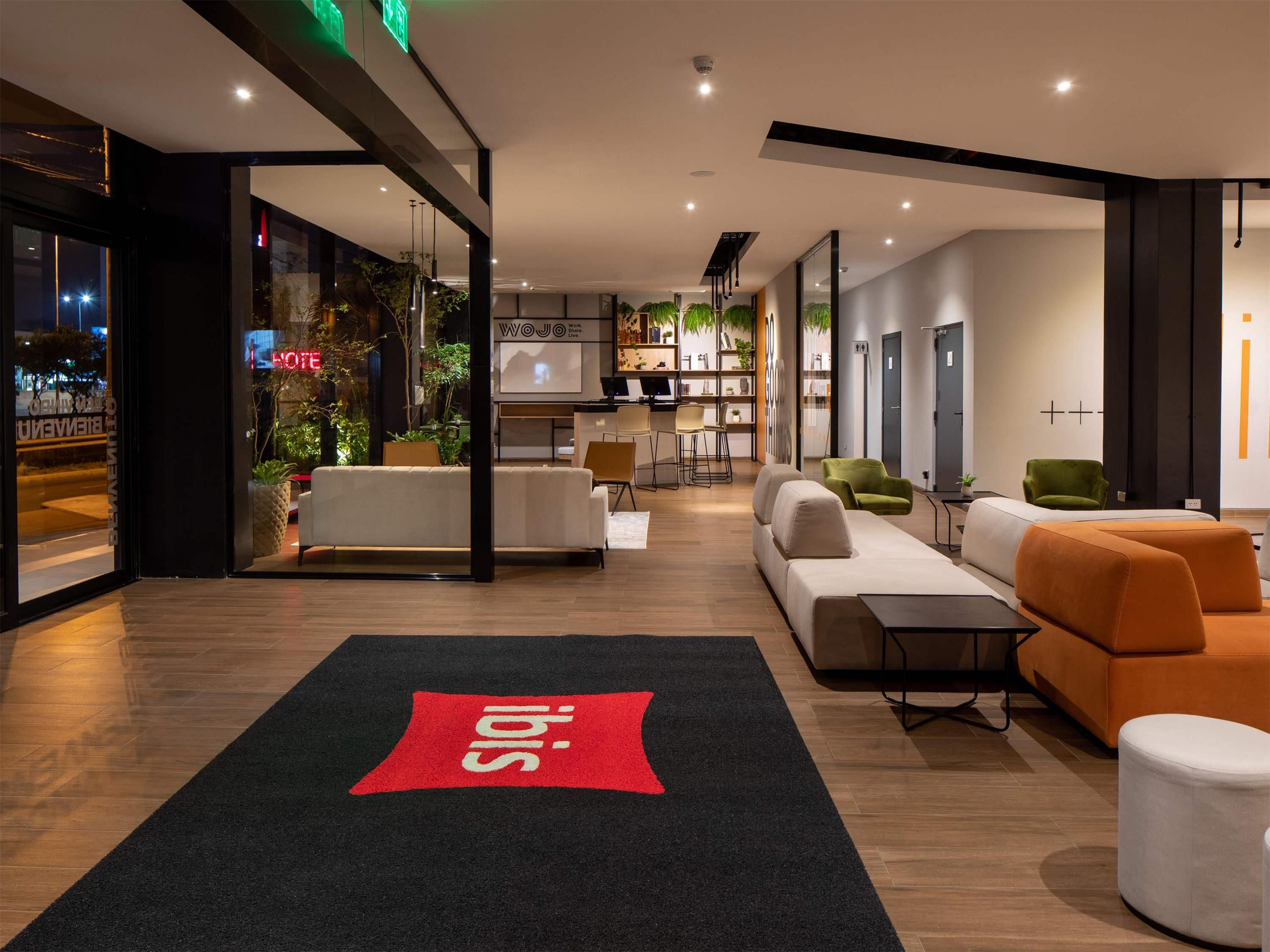 إيبيس سانتا كروز دي لا سيرا - سانتا كروز - ردهة