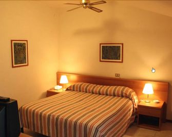 Hotel Roma - Palmanova - Habitación