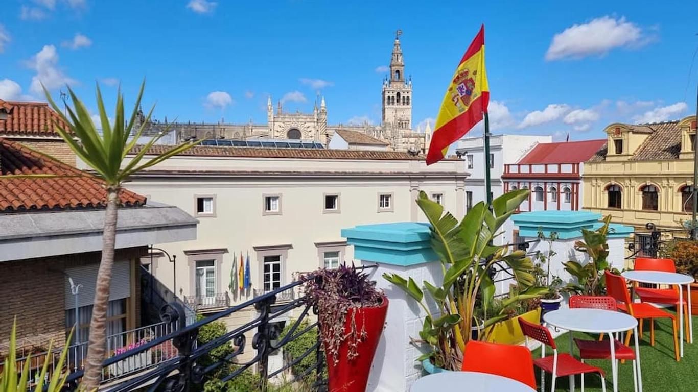 塞維利亞奇特藝術青年旅舍