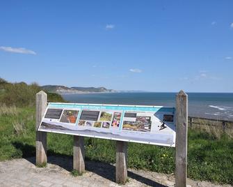 Anne's Pantry - Lyme Regis