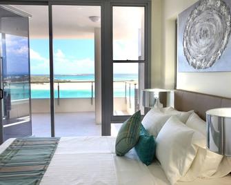 Monaco Caloundra - Caloundra - Bedroom