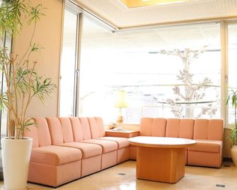 Imabari Urban Hotel - Imabari - Lounge