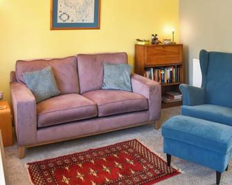 2 bedroom accommodation in March, near Wisbech - March - Soggiorno