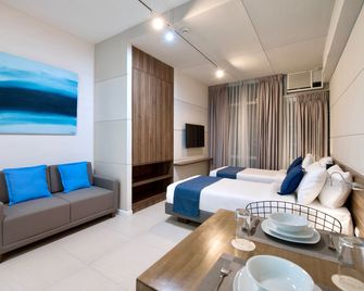 The Sphere Serviced Residences Managed By Hii - Makati - Living room
