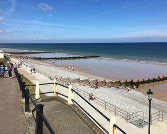 Comfortable coastal retreat perfectly situated in Sheringham North Norfolk - Sheringham - Beach