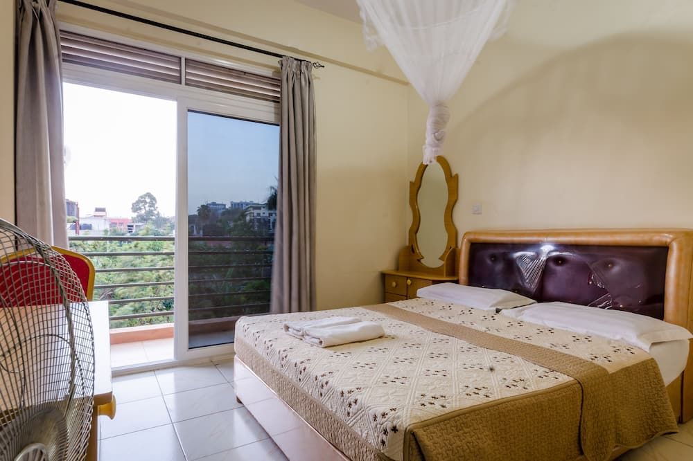 هوتل توب فايف - كامبالا - غرفة نوم