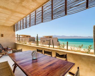 Amina Wind Resort by Tasman - La Ventana - Balcony