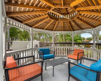 Hampton Inn Ft. Myers-Airport I-75 - Fort Myers - Building