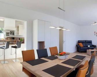 Ferienhaus Alt Sallenthin 10, 'Meer' - Heringsdorf - Dining room