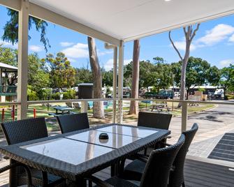 Levi Adelaide Holiday Park - Adelaide - Patio