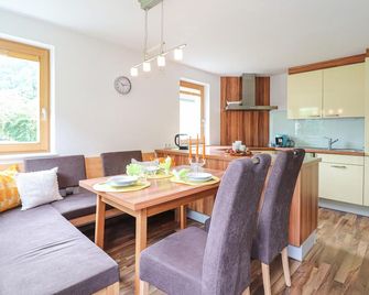 bezaubernde Ferienwohnung - Dalaas - Essbereich