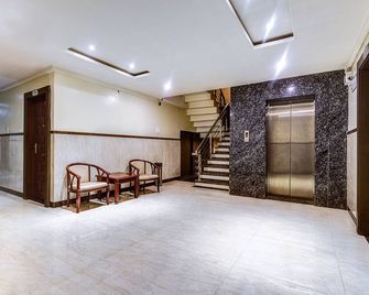 Treebo Shivani - Indore - Lobby