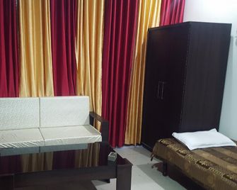 singhz guest house - Ferozepore