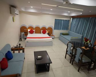 Hotel Gokul - Gāndhīdhām