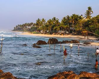 Naomi Beach Resort - Adults only - Weligama