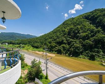 Pocheon Santorini - Pocheon - Balcón