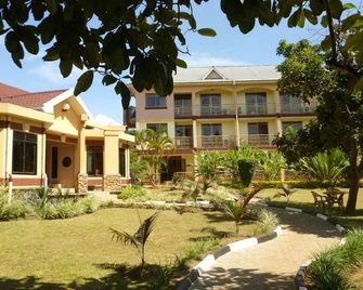 Askay Hotel Suites - Entebbe - Rakennus