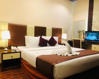 The View Al Barsha Hotel Apartments - Dubai - Bedroom