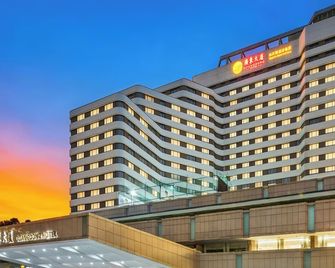 Guangdong Hotel - Cantón - Edificio