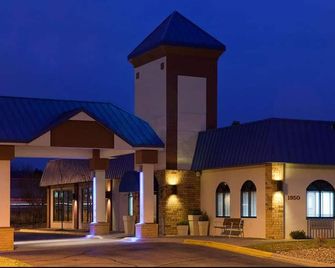 Blue Way Inn Eagan Extended Stay Minneapolis Airport Eagan North Mn - Eagan - Gebouw
