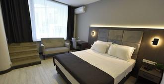 Sahil Hotel Pendik - İstanbul - Yatak Odası