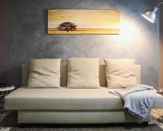 Tuscan Welcome - Elegant Apartment with Balcony - Pieve a Nievole - Huiskamer