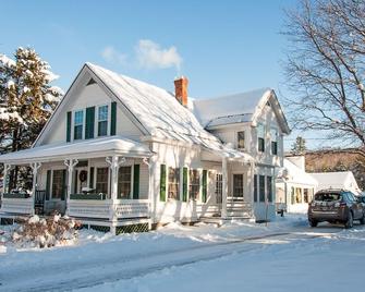 Summer Family Fun Awaits-Book Early! Close to all Major Attractions! Pets ok - Franconia - Budova