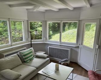Holiday Home Kesslerberg by Interhome - Hinterzarten - Living room
