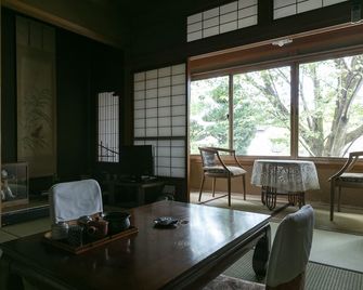 壽美吉旅館 - 高山 - 臥室