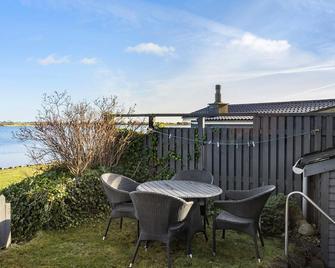 Gorgeous Home In Munkebo With House Sea View - Munkebo - Restaurante
