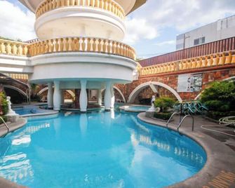Casablanca Hotel Condominium Resort Bar & Restaurant - Subic Bay Freeport Zone - Pool