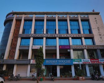 OYO 10265 Hotel Galaxy - Ahmedabad - Edificio