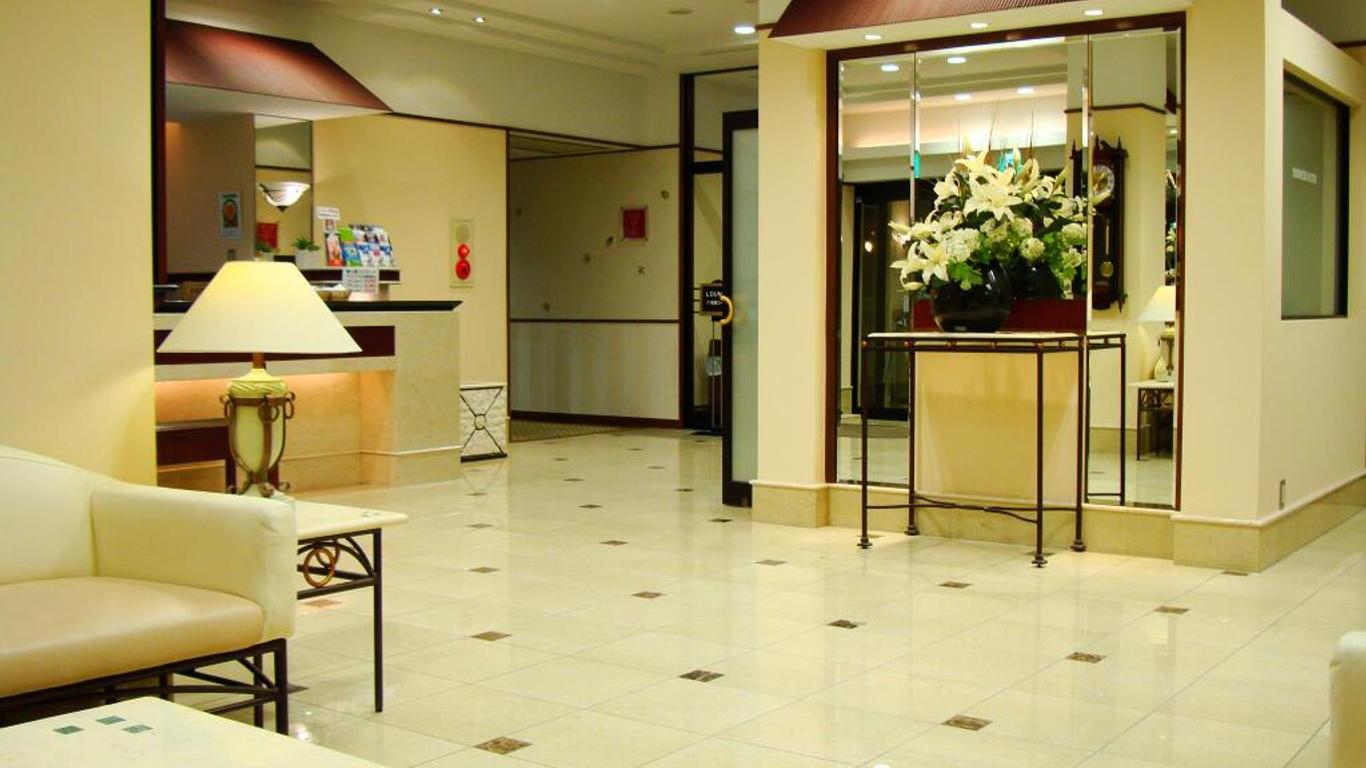 ويست إن فوجي يوشيدا