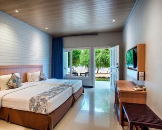 Sylvia Hotel & Resort Komodo - Labuan Bajo - Bedroom