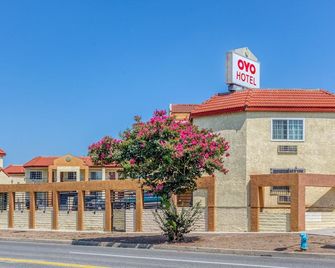 Passport Inn Whittier - Whittier - Edificio